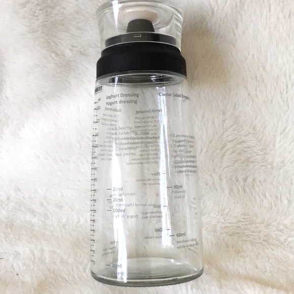 Leifheit Glass Salad Dressing Shaker Bottle with Recipes Printed on Bottle - Picture 2 of 6